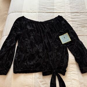 CeCe Black Floral Velvet Blouse